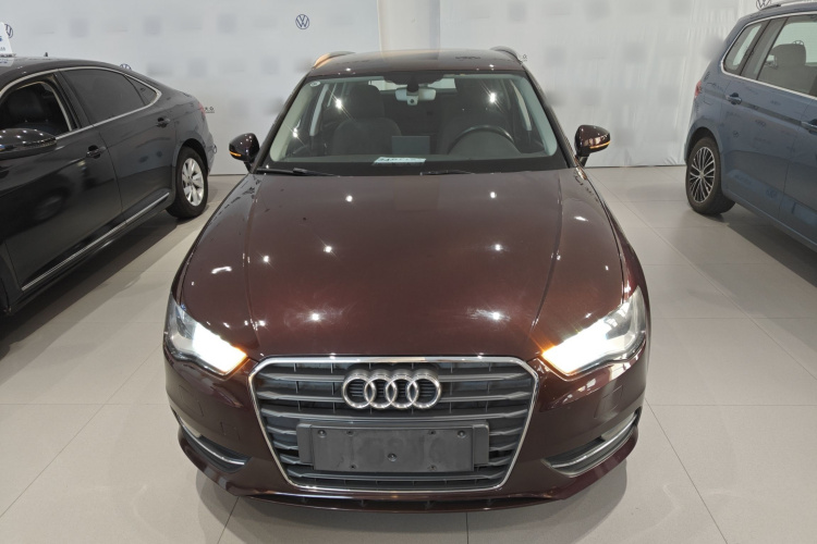 奥迪A3 2016款 Sportback 35 TFSI 进取型车身外观2