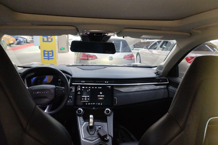 领克01 2021款 2.0TD 两驱型Pro中控内饰22