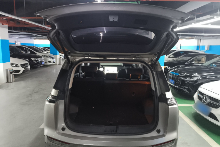 埃安 AION Y 2022款 Plus 80 智驾版机舱底盘23