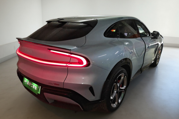 小米汽车 小米YU7 2025款 超长续航高性能四驱Max版车身外观7