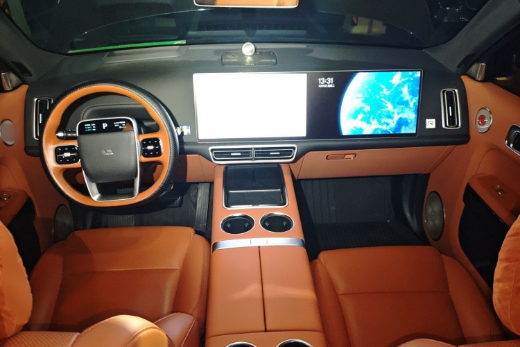 理想汽车 理想L9 2022款 Max中控内饰7002