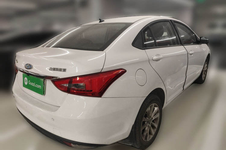 奇瑞新能源 艾瑞泽e 2024款 405km 出行版车身外观7