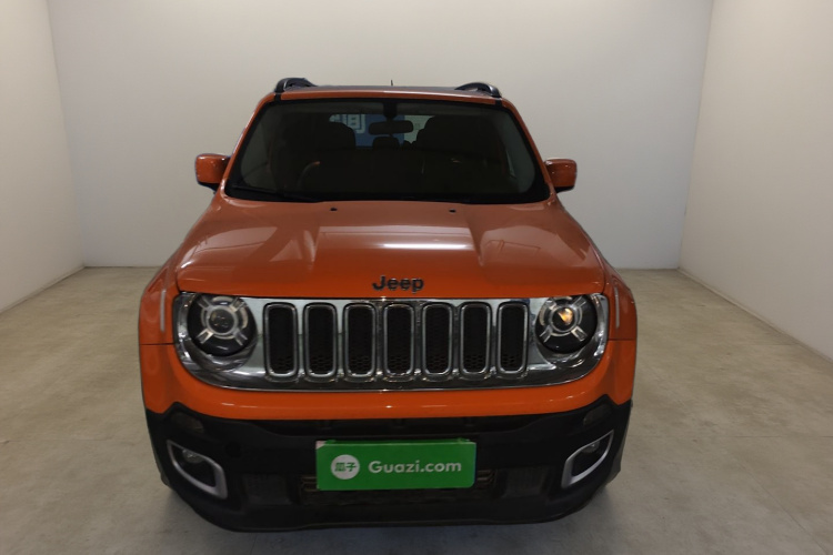 Jeep 自由侠 2017款 180T 自动高能版车身外观2