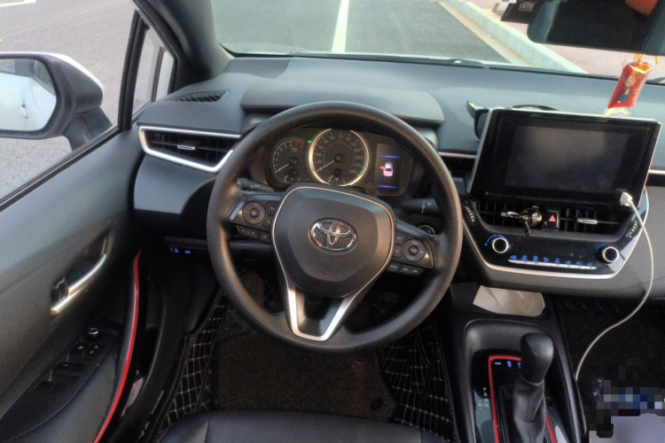 丰田 雷凌 2021款 185T CVT运动版中控内饰13