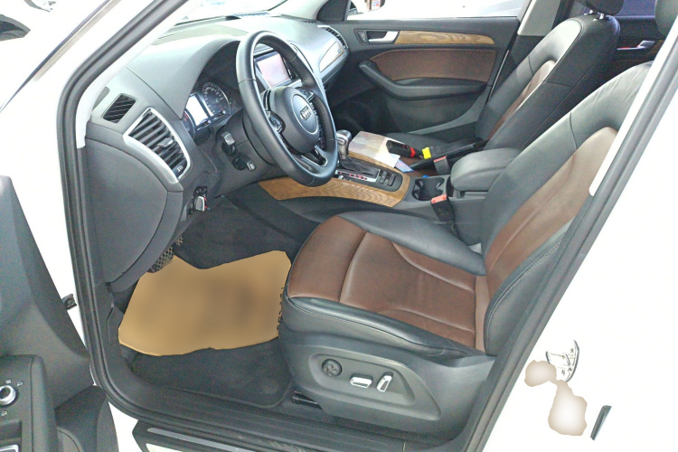 奥迪Q5 2016款 40 TFSI 技术型局部细节19