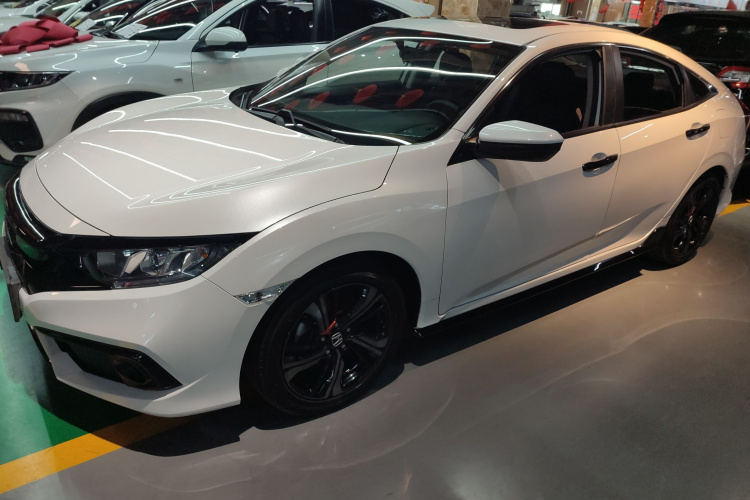 本田 思域 2019款 220TURBO CVT燃动版 国VI车身外观4