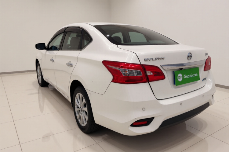 日产 轩逸 2016款 1.6XE CVT舒适版车身外观5