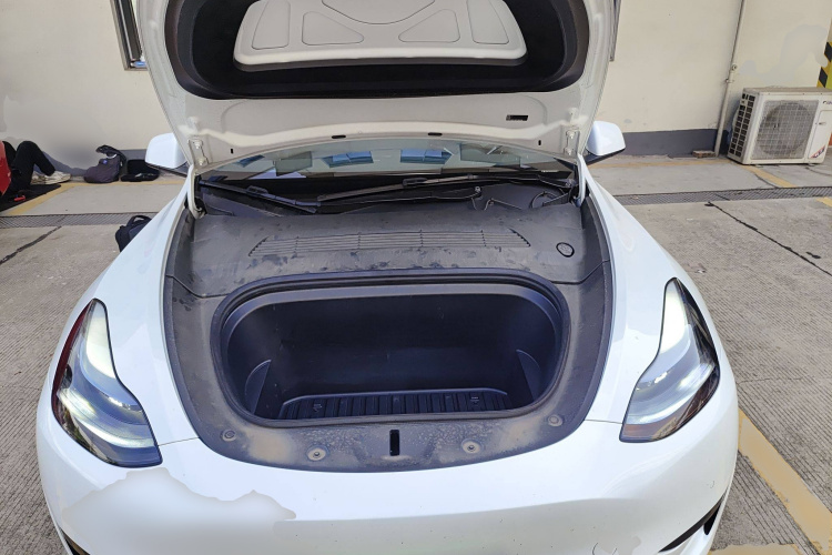 特斯拉 Model Y 2023款 后轮驱动版机舱底盘24