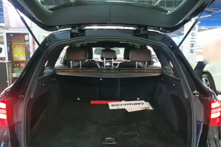 奔驰GLC 2019款 GLC 200 L 4MATIC机舱底盘23