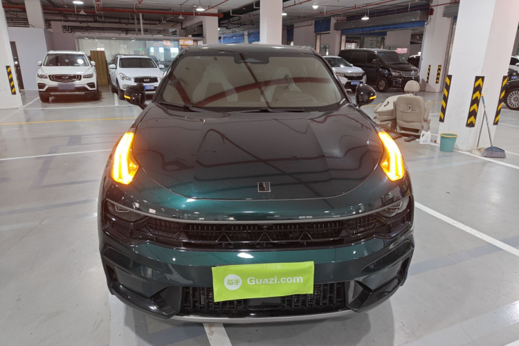 领克05 2023款 2.0TD 两驱耀Pro车身外观2