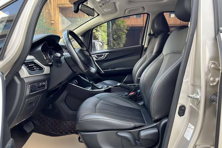 吉利汽车 远景X3 2020款 1.5L CVT尊贵型局部细节19