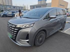 腾势D9 2022款 DM-i 945 豪华型