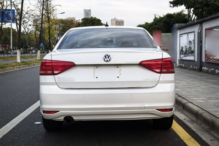 大众 朗逸 2017款 1.6L 手动舒适版车身外观6006