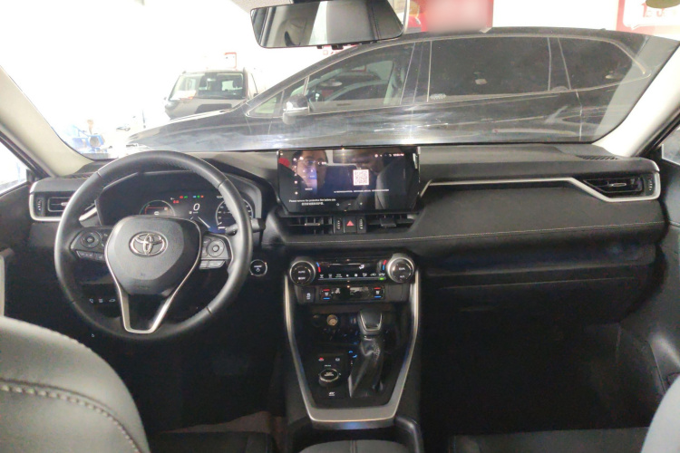 丰田 威兰达 2023款 双擎 2.5L E-CVT四驱尊贵版中控内饰12