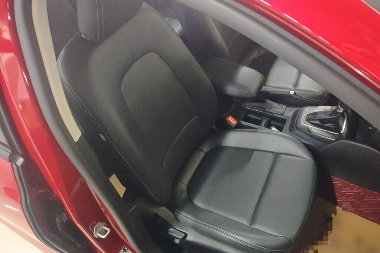 福特 福克斯 2020款 三厢 1.5L 自动锋跃型中控内饰41