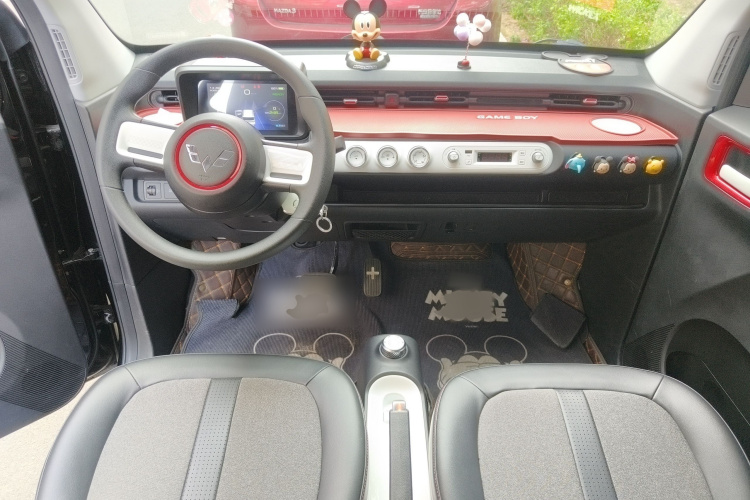 五菱汽车 宏光MINIEV 2022款 GAMEBOY 300km 玩咖款 磷酸铁锂中控内饰7002