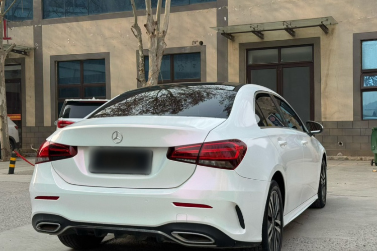 奔驰A级 2020款 A 180 L 运动轿车车身外观6006