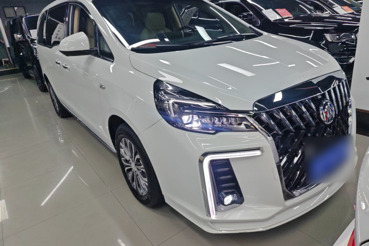 别克GL8 2023款 改款 陆上公务舱 豪华型车身外观3