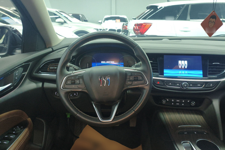 别克 君威 2024款 28T 纵享版中控内饰13