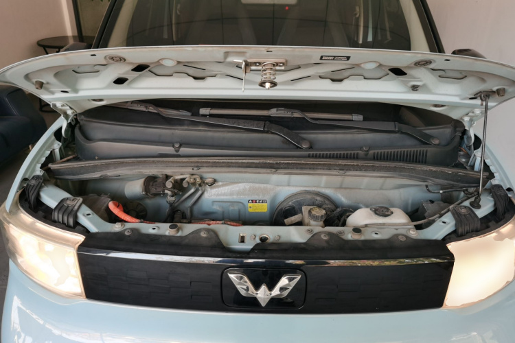 五菱汽车 宏光MINIEV 2021款 马卡龙臻享款 三元锂机舱底盘24