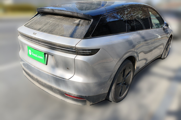 理想汽车 理想i6 2025款 两驱标准型车身外观7