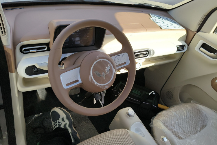 五菱汽车 宏光MINIEV 2024款 第三代 215km 青春版中控内饰12