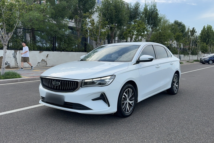 吉利汽车 帝豪 2022款 第4代 1.5L CVT精英型车身外观1