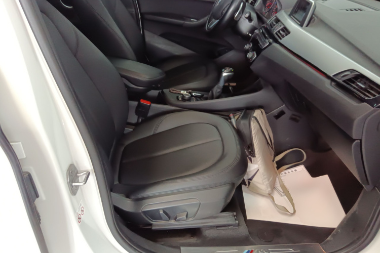 宝马X1 2018款 sDrive20Li 领先型局部细节41