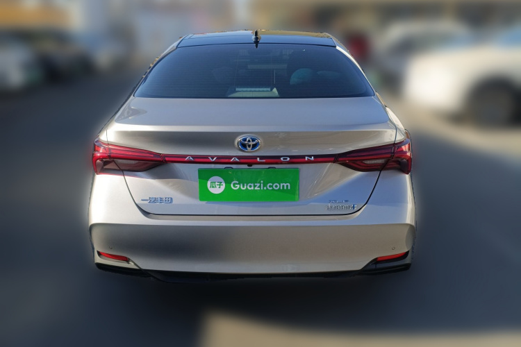 丰田 亚洲龙 2022款 双擎 2.5L XLE尊贵版车身外观6