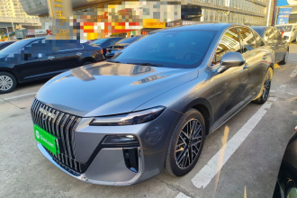 荣威M7 DMH 2025款 160km悦享版