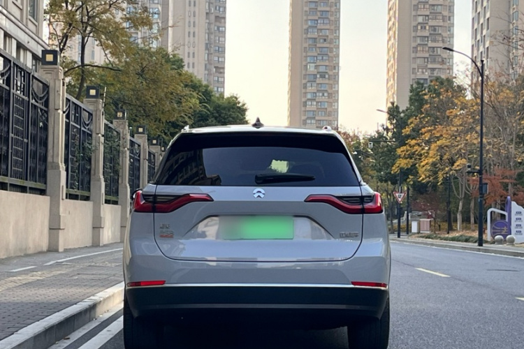 蔚来ES8 2020款 580KM 六座版车身外观6005