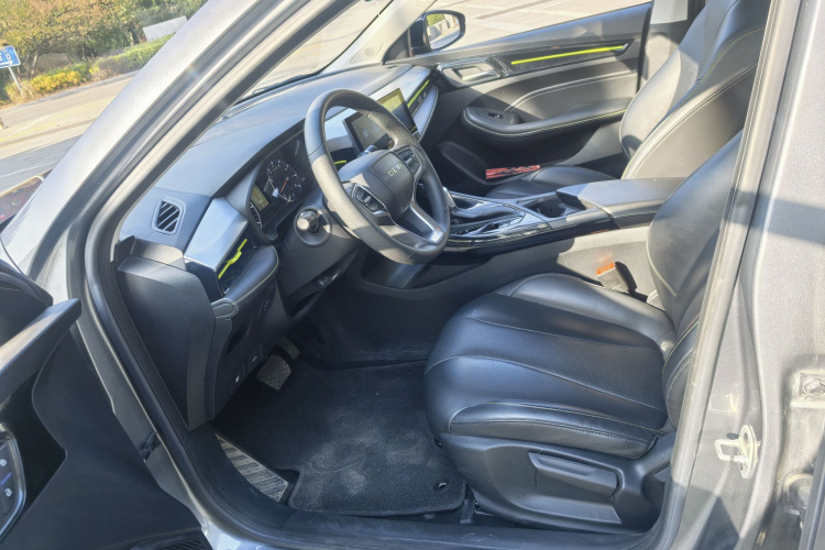 荣威i5 2021款 1.5L CVT黑金版中控内饰7004