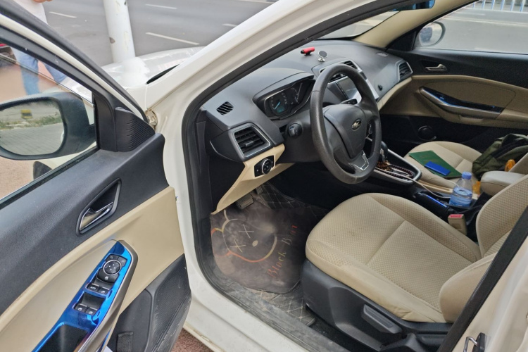 福特 福睿斯 2015款 1.5L 自动舒适型中控内饰20