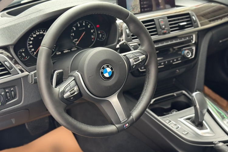 宝马3系 2018款 320Li M运动曜夜版中控内饰7004