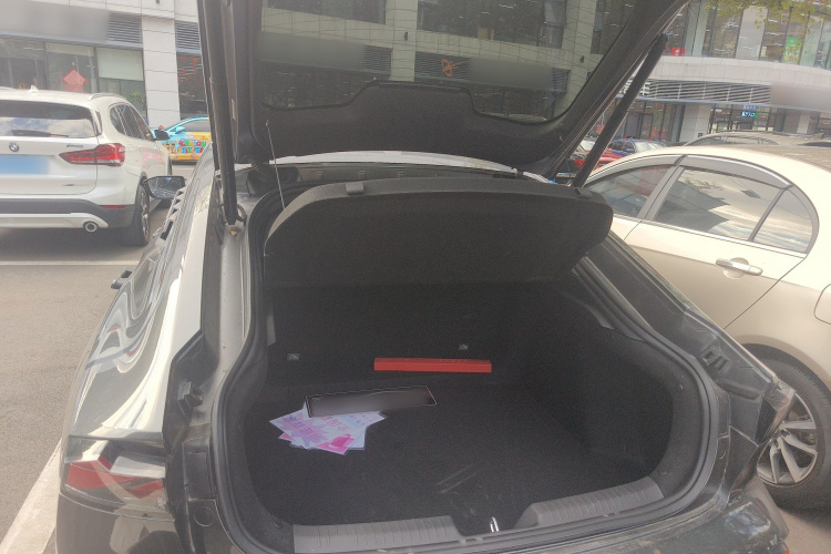 长安UNI-V 2023款 1.5T 运动版局部细节23