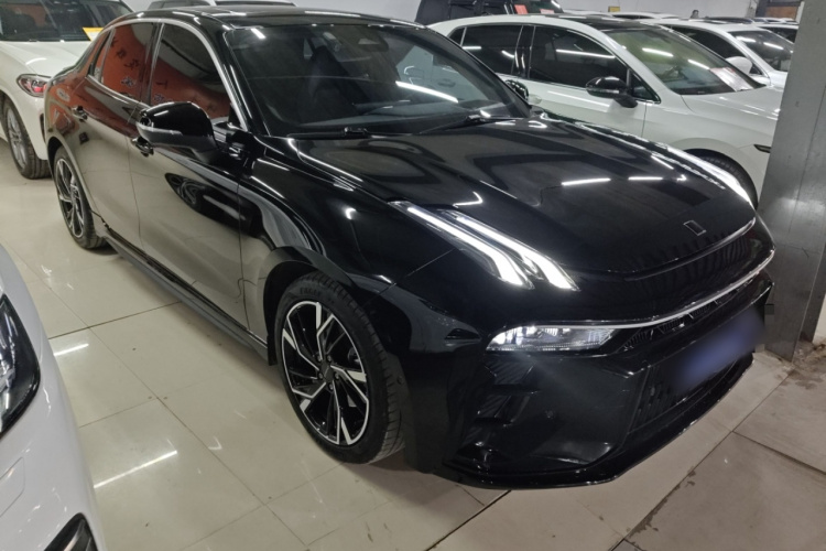 领克03 2023款 2.0TD DCT劲Halo车身外观3