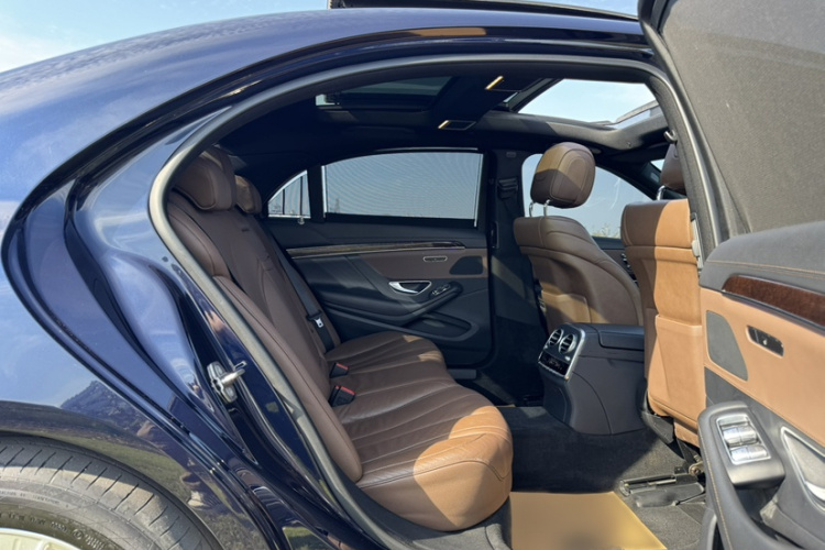 奔驰S级 2019款 S 320 L中控内饰7006