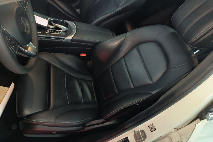 奔驰C级 2018款 C 200 L 运动版 成就特别版局部细节19