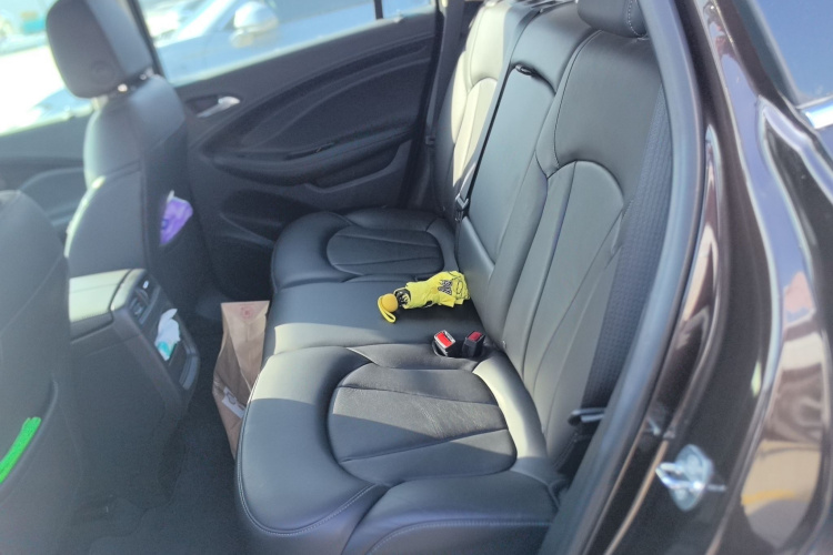 别克 昂科威 2020款 20T 两驱精英型中控内饰21