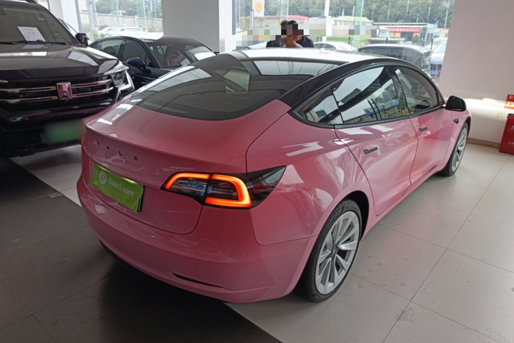 特斯拉 Model 3 2022款 后轮驱动版车身外观7
