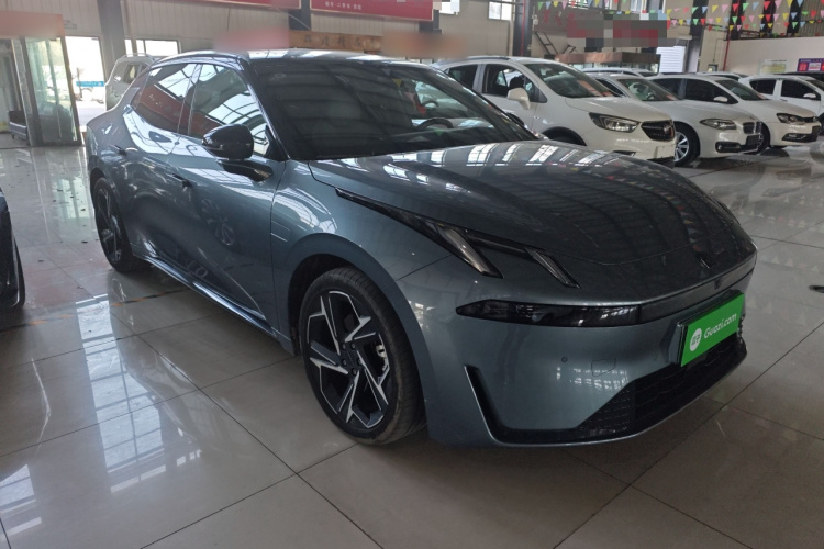 领克07 2024款 EM-P 126长续航 Ultra车身外观3