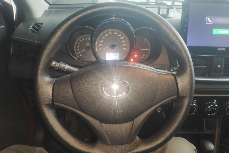 丰田 YARiS L 致炫 2020款 致炫X 1.5L CVT领先版局部细节13