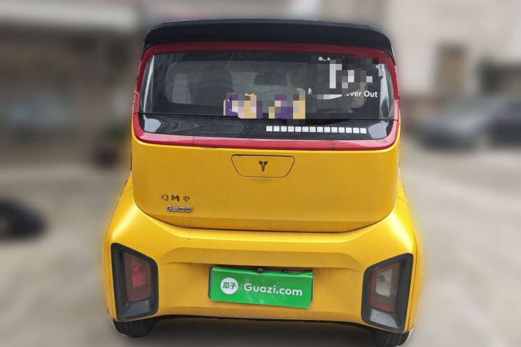 宝骏E200 2020款 305KM 智行版车身外观6