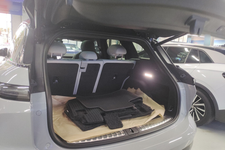 蔚来ES6 2024款 75kWh机舱底盘23