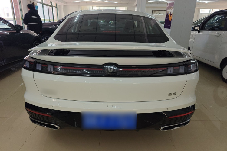 长安 逸动 2026款 第四代 1.5T 500Bar 智享型车身外观6