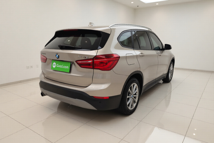 宝马X1 2018款 sDrive18Li 时尚型车身外观7