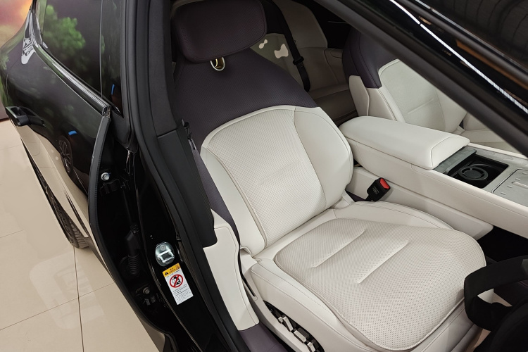 阿维塔12 2024款 700 三激光后驱奢享版局部细节41