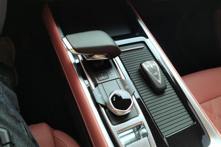 长安CS55PLUS 2024款 第三代 1.5T DCT尊贵型局部细节18