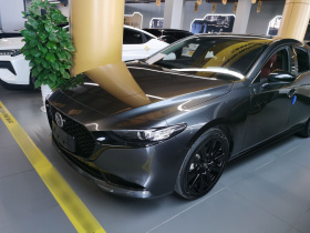 马自达3 昂克赛拉 2022款 2.0L 自动质雅黑曜版