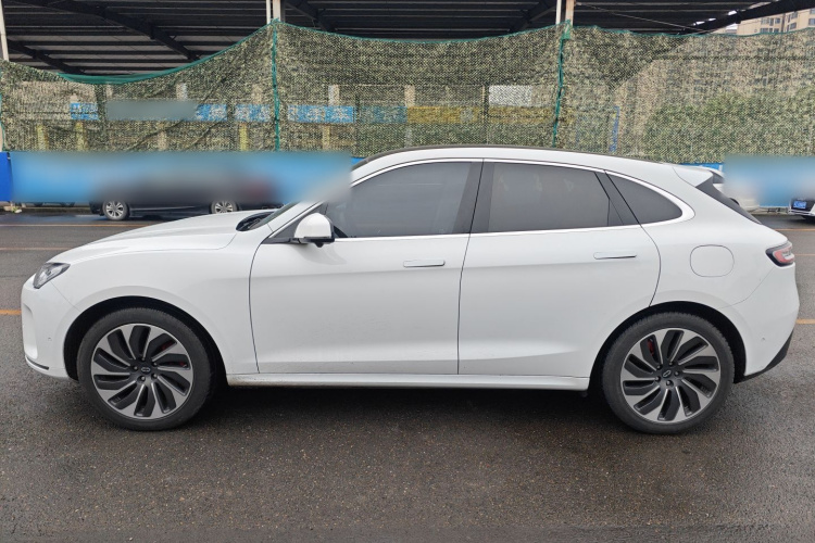 鸿蒙智行 问界M5 2022款 增程后驱标准版车身外观4